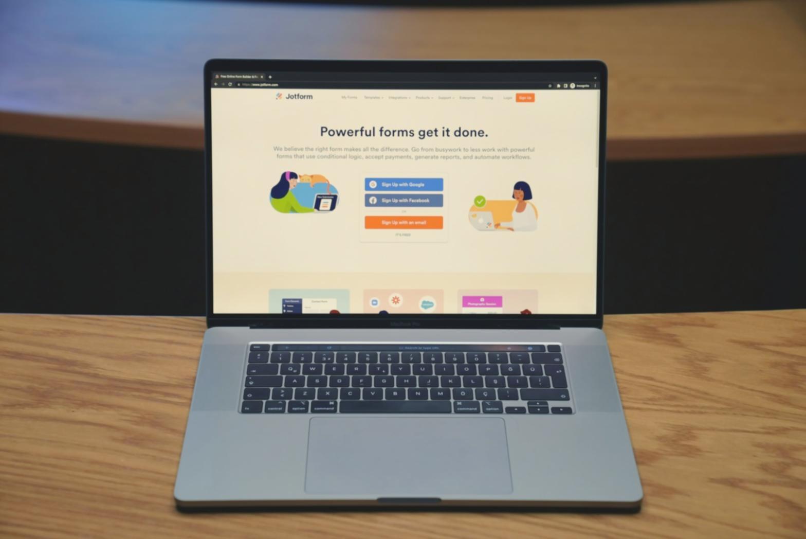 投資学習の様子を表現する画像