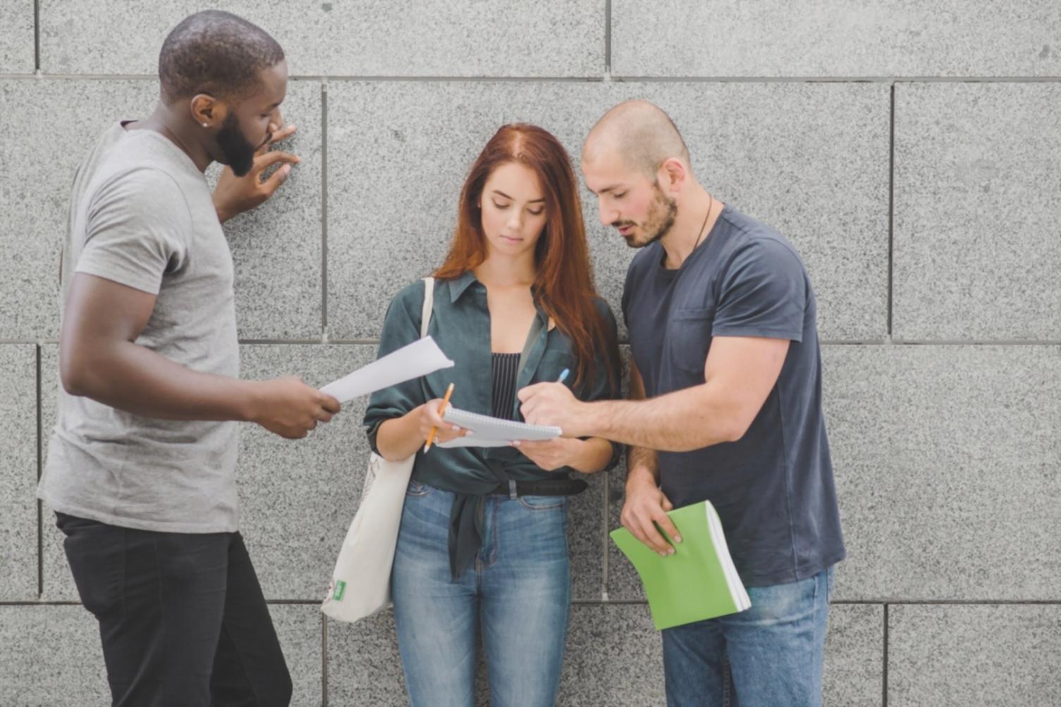 投資分析ツールと資料